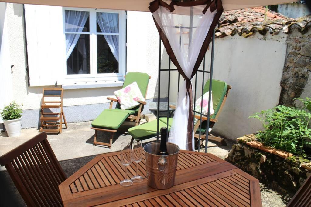 Belle Vue Villa Le Dorat Екстериор снимка